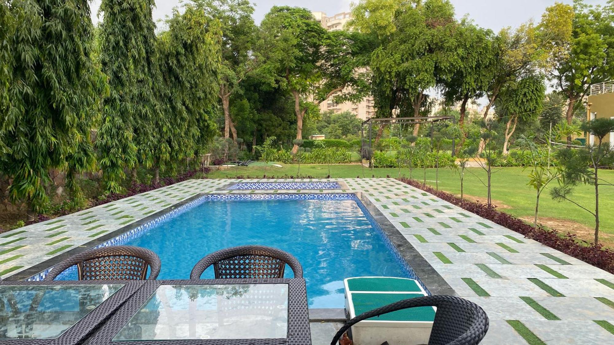 Raas Vilas - Boutique Farm House With Pool Tāoru 外观 照片
