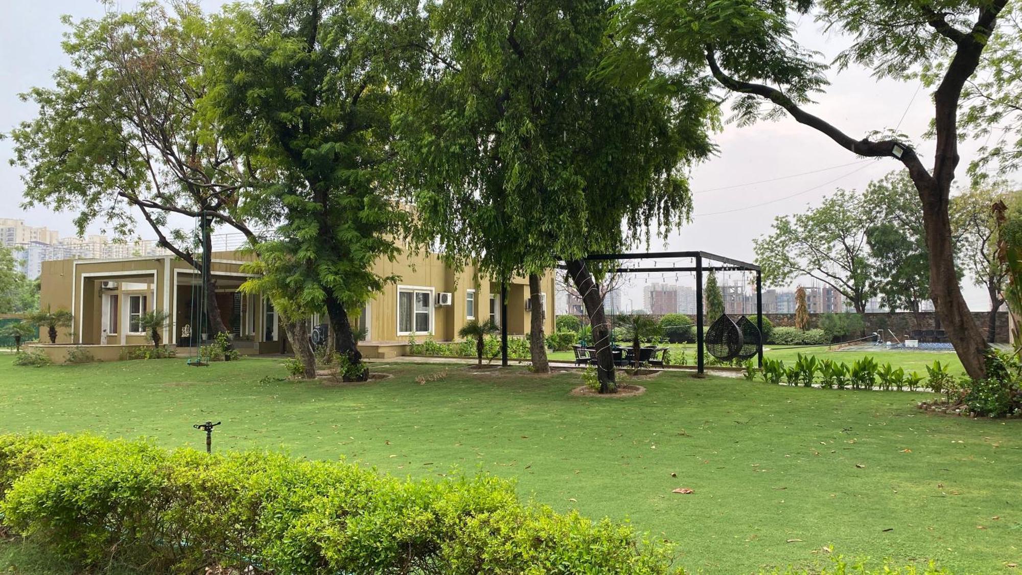 Raas Vilas - Boutique Farm House With Pool Tāoru 外观 照片