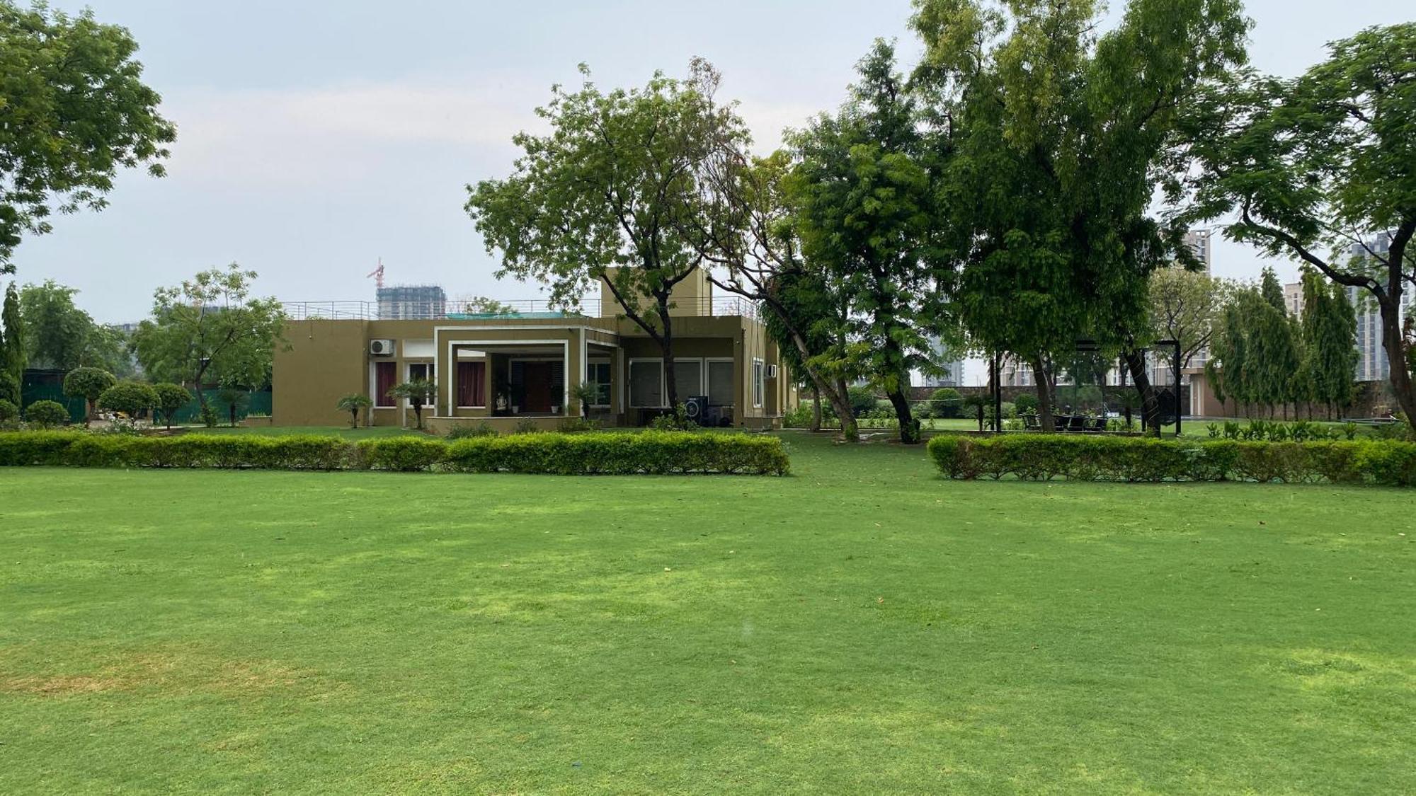Raas Vilas - Boutique Farm House With Pool Tāoru 外观 照片