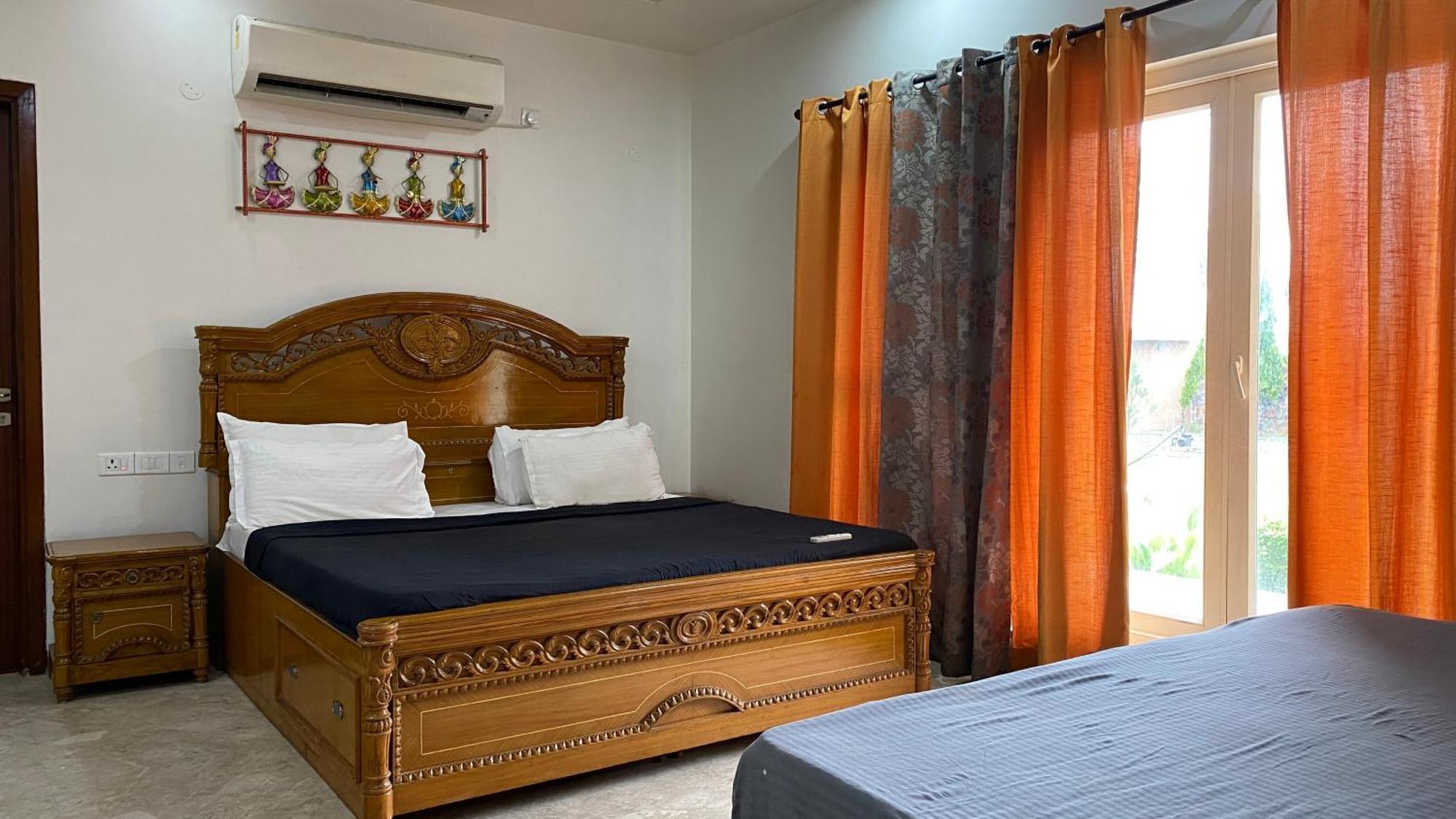 Raas Vilas - Boutique Farm House With Pool Tāoru 外观 照片